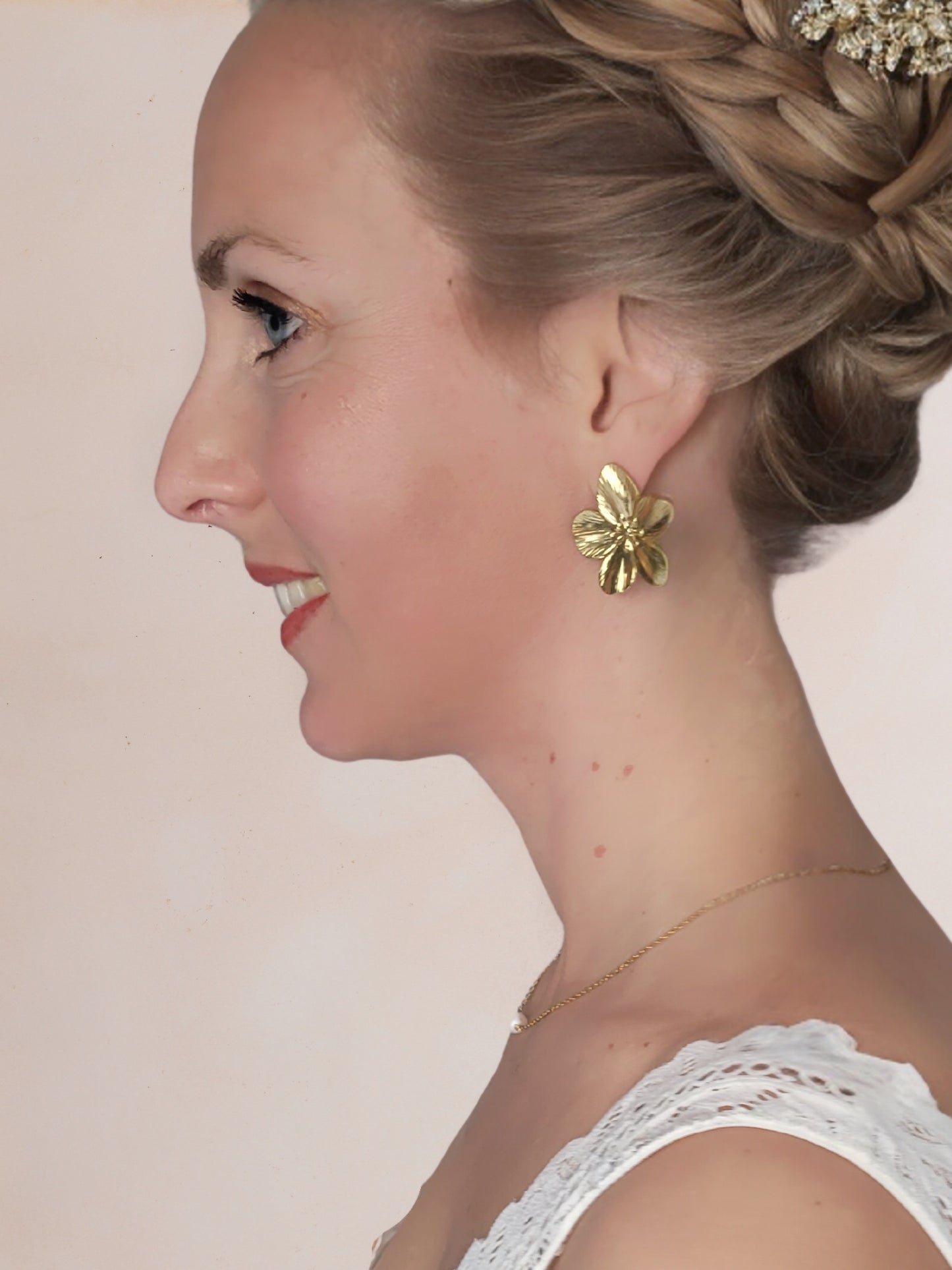 boucles élégantes fleur mariage