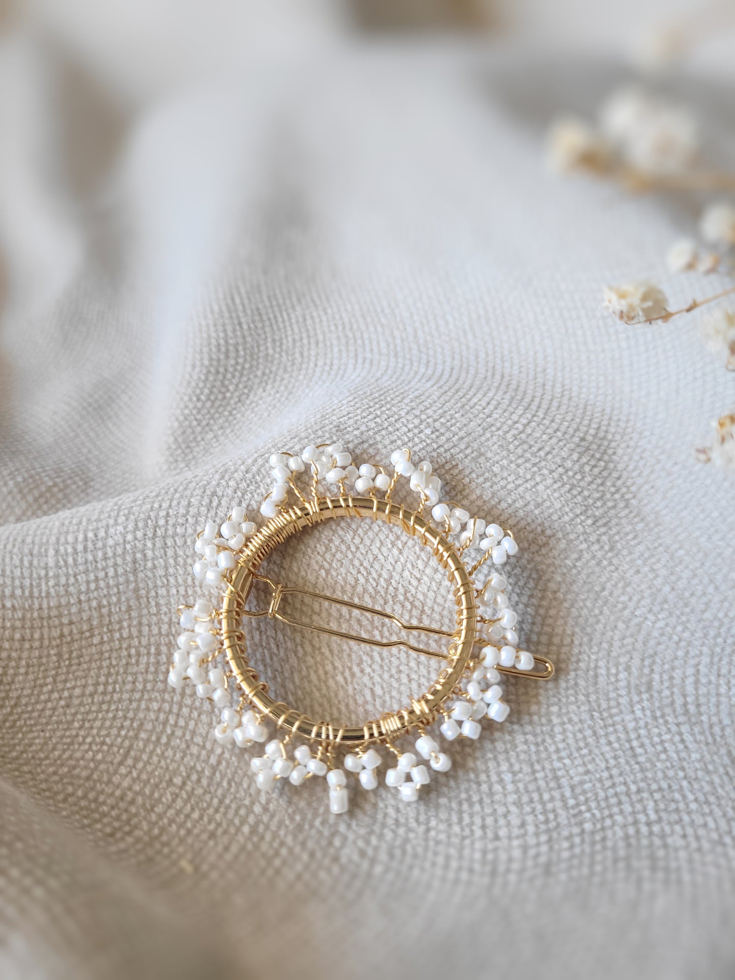 Barrette cercle doré et perles nacrées - GYPSOPHILE