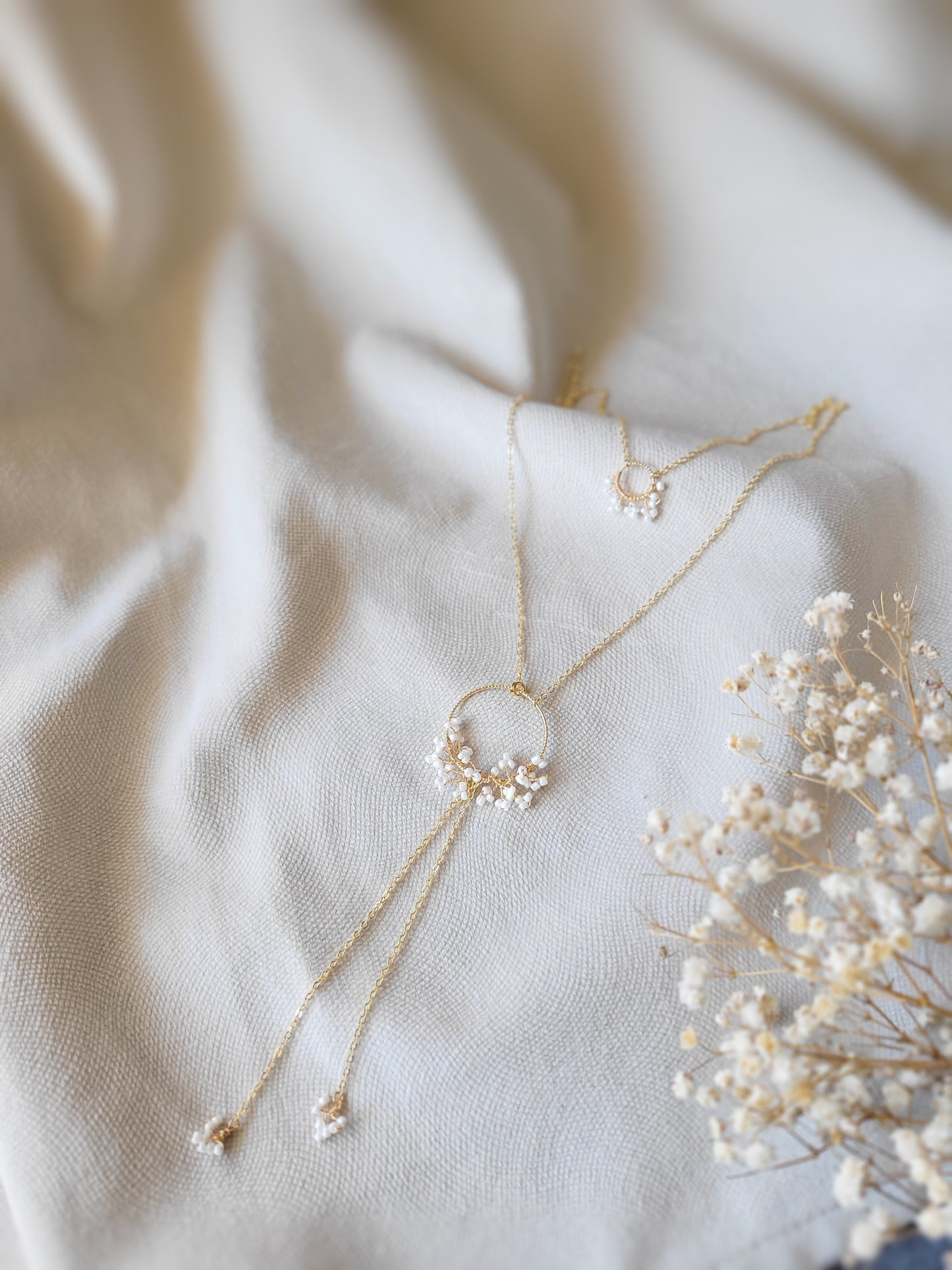 collier de dos mariée bohème