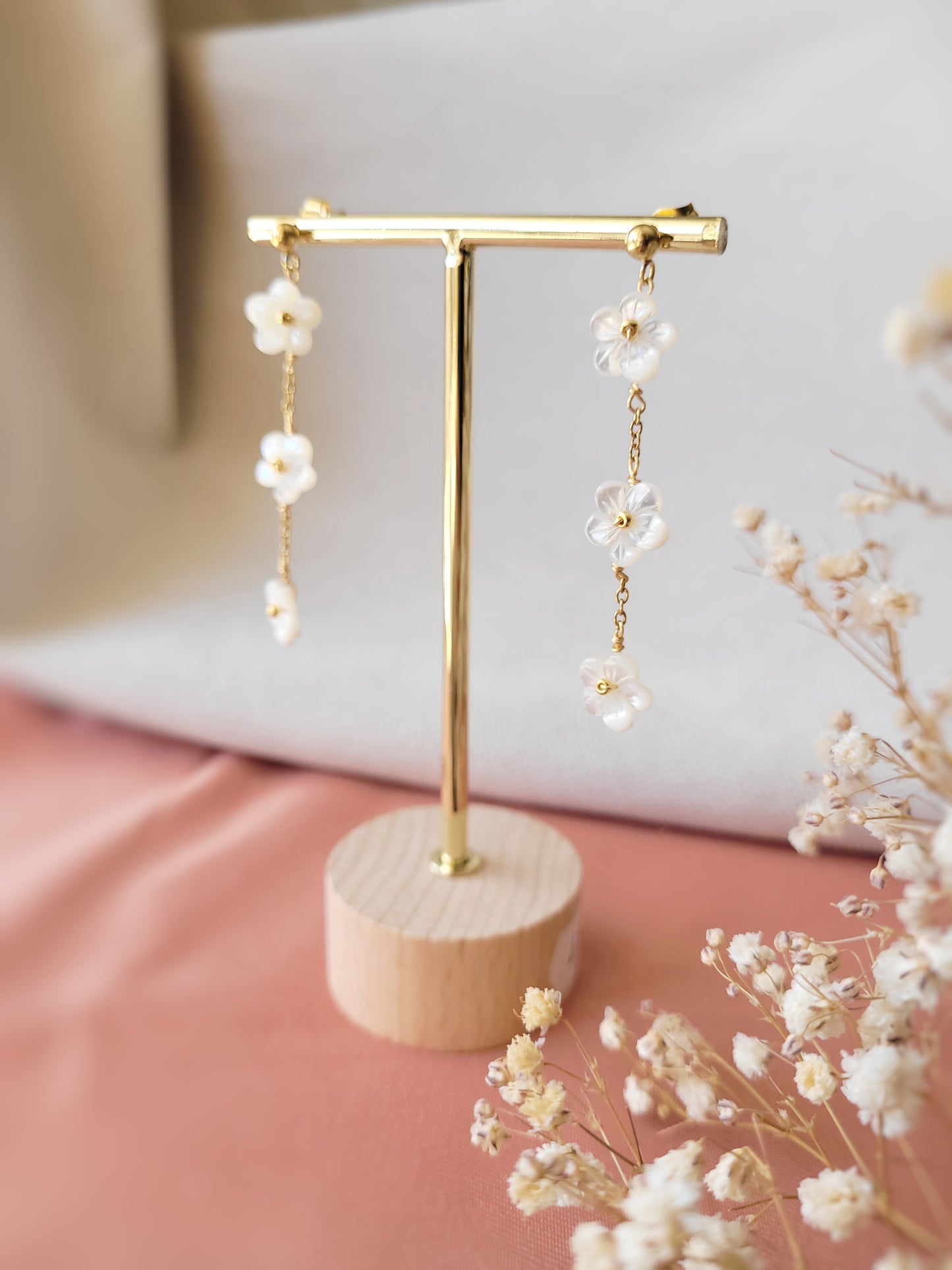 Boucles d'oreilles pendantes fleurs - MALIKA