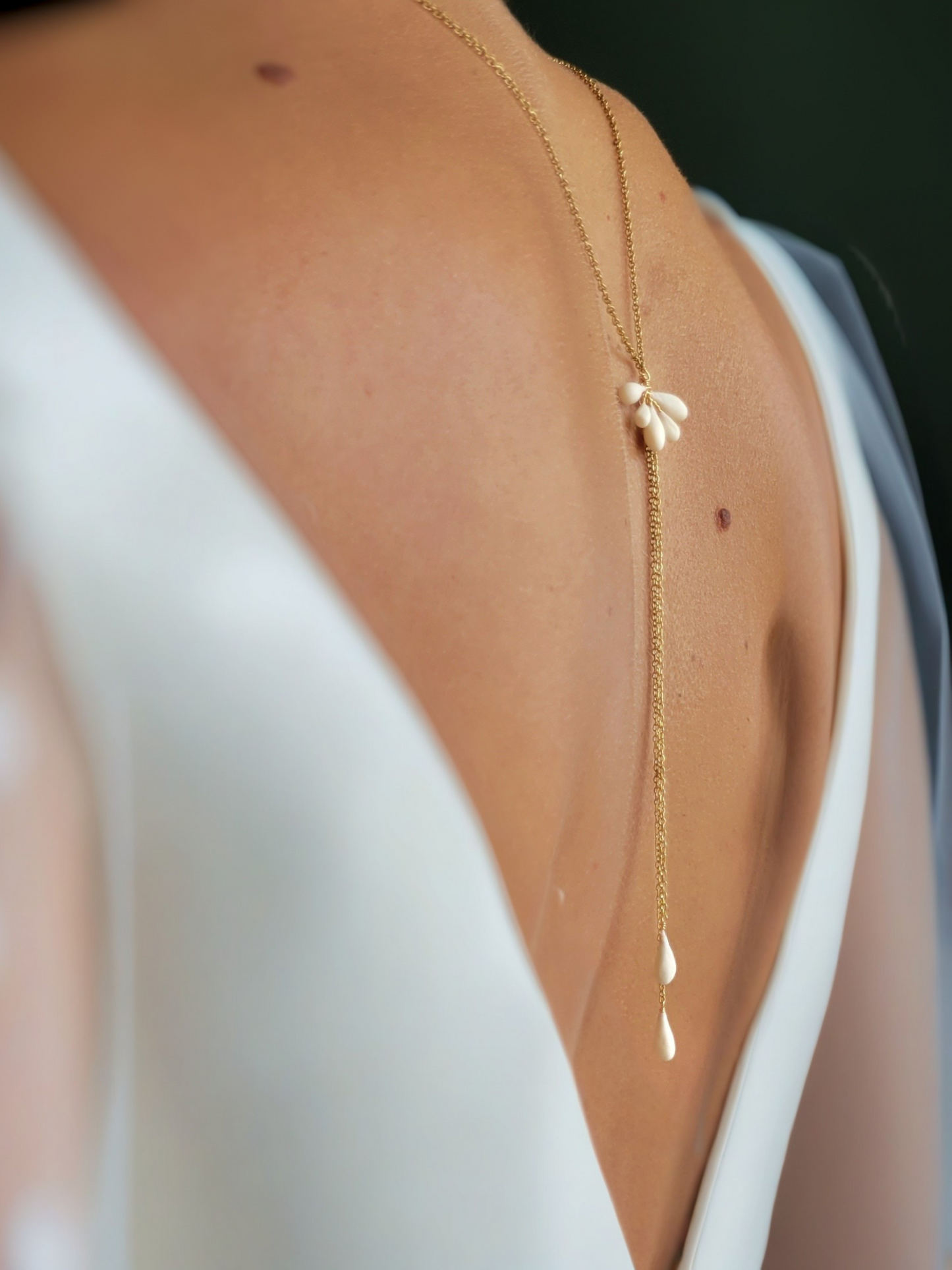 Collier de dos mariage - Alma