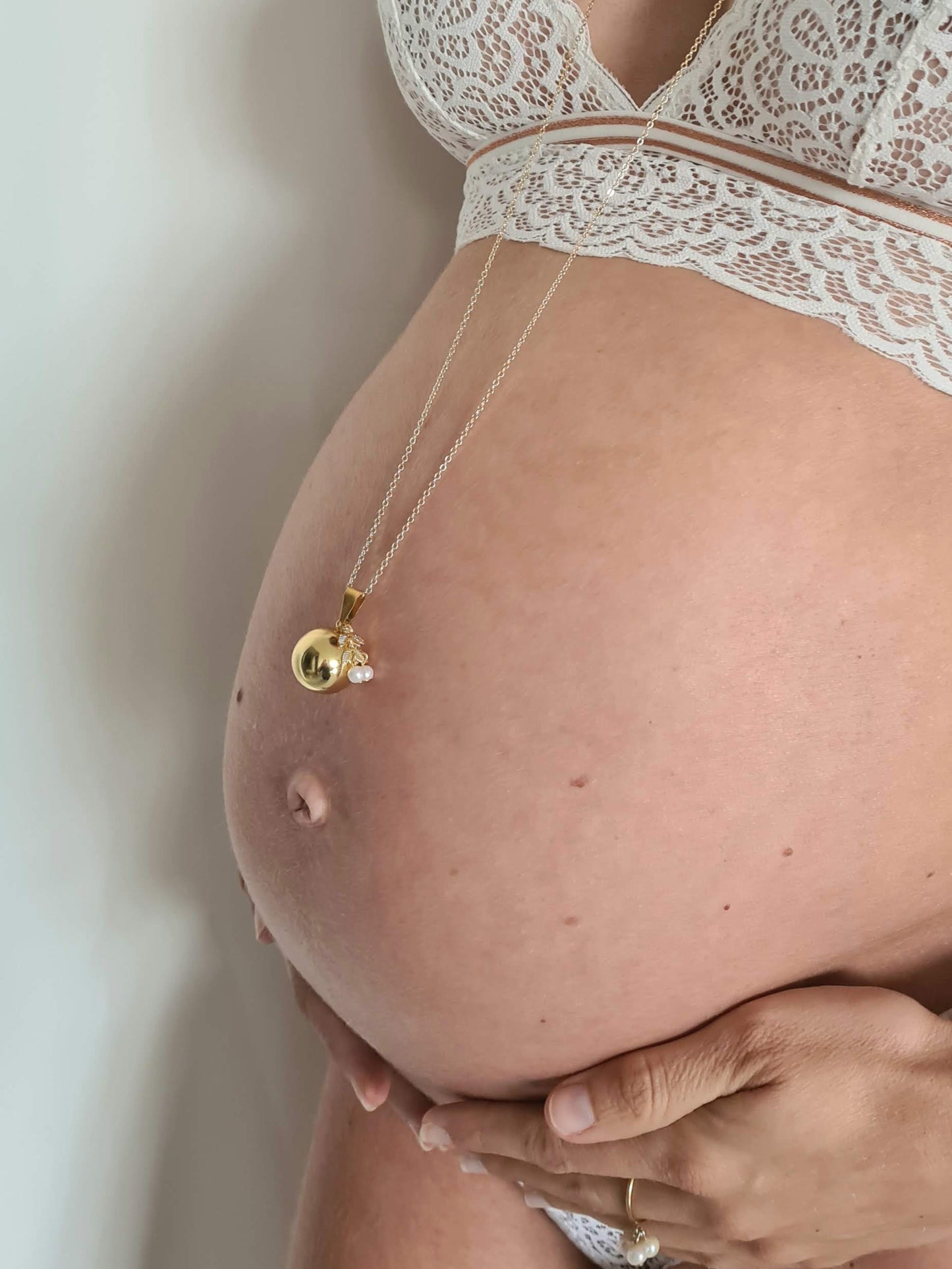 collier femme enceinte bébé fille