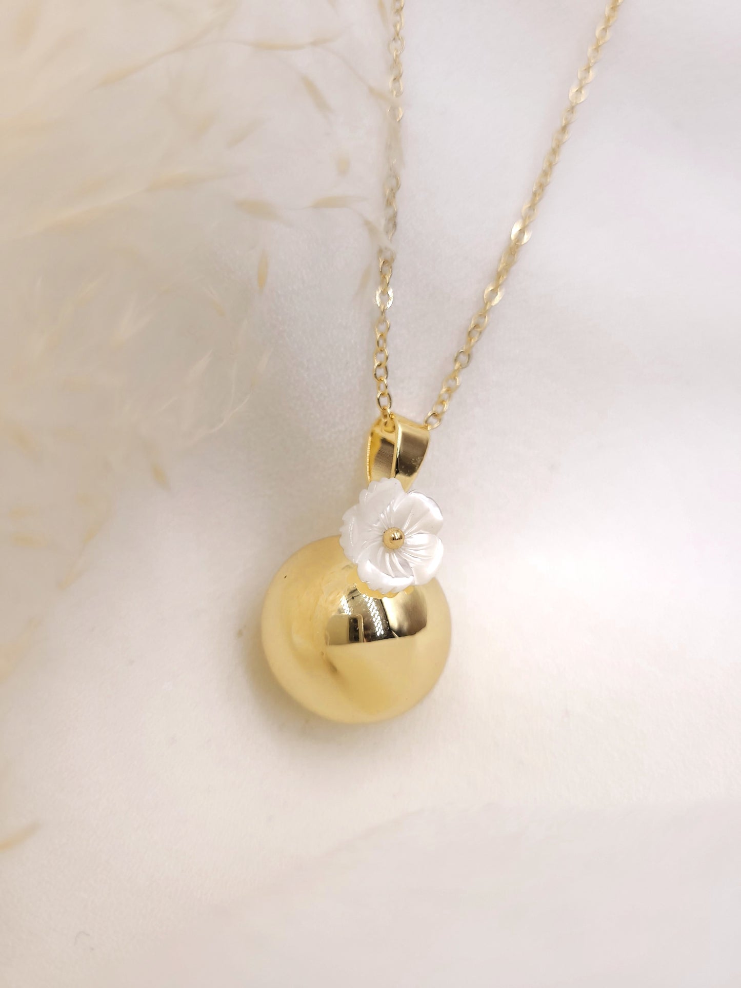 collier femme enceinte bébé fille