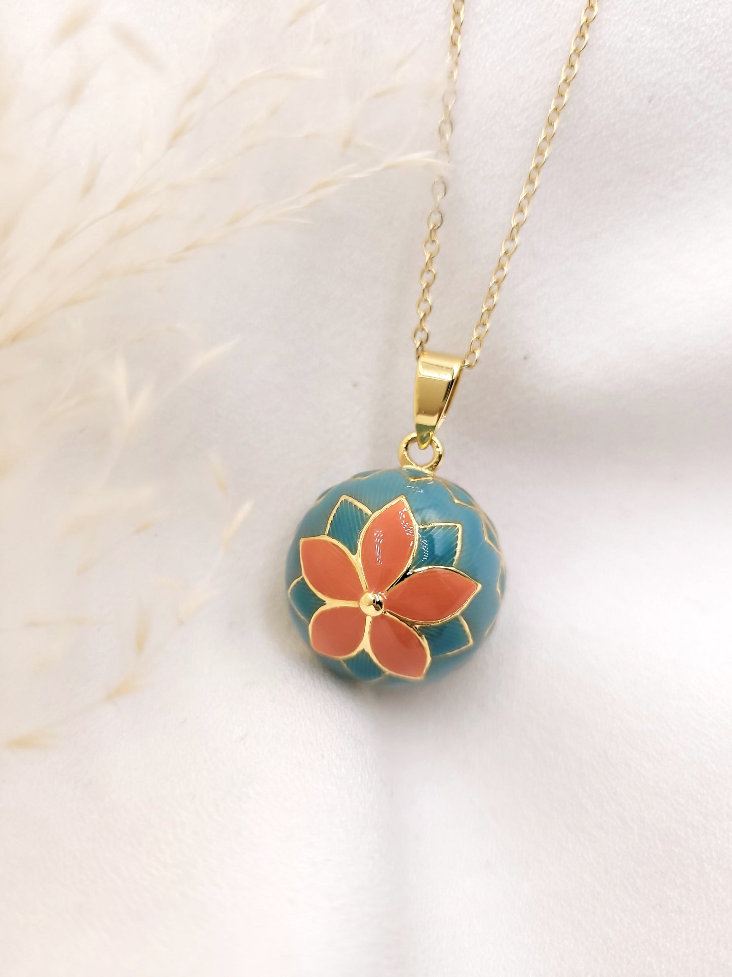 collier femme enceinte bébé fille
