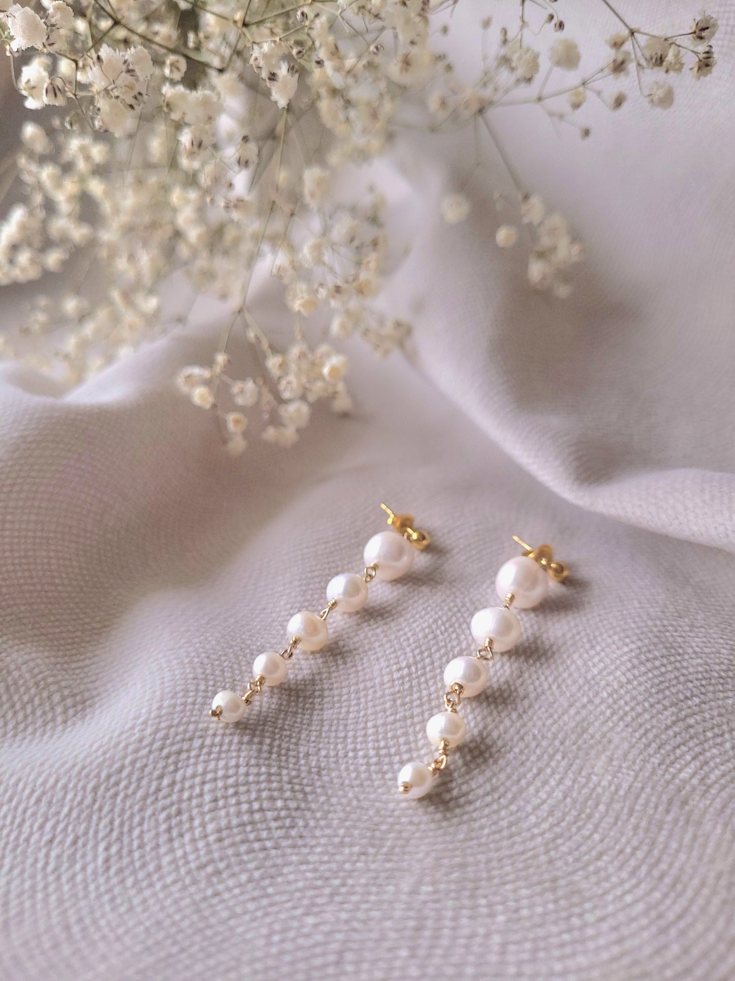 boucles d'oreilles perles d'eau douce raffinées
