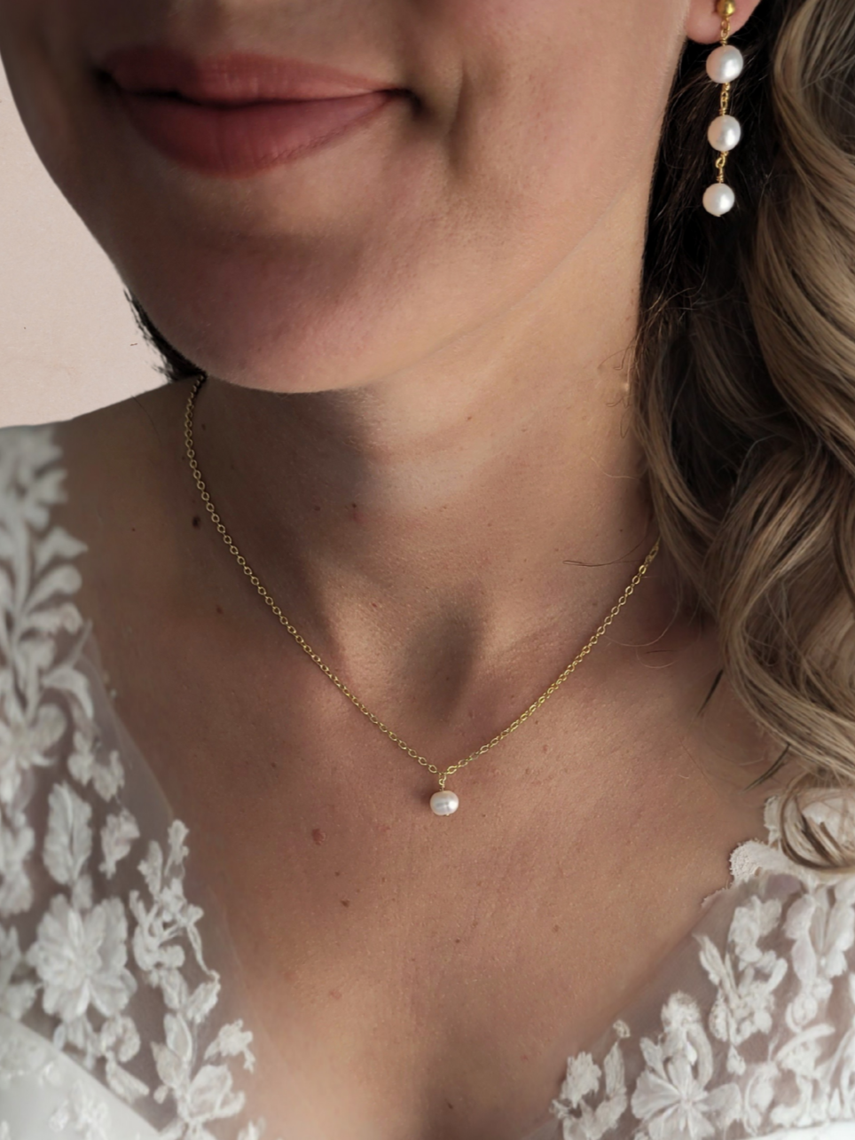 collier de mariée perles d'eau douce