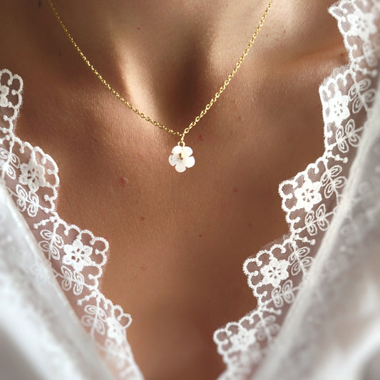 collier mariage fleur