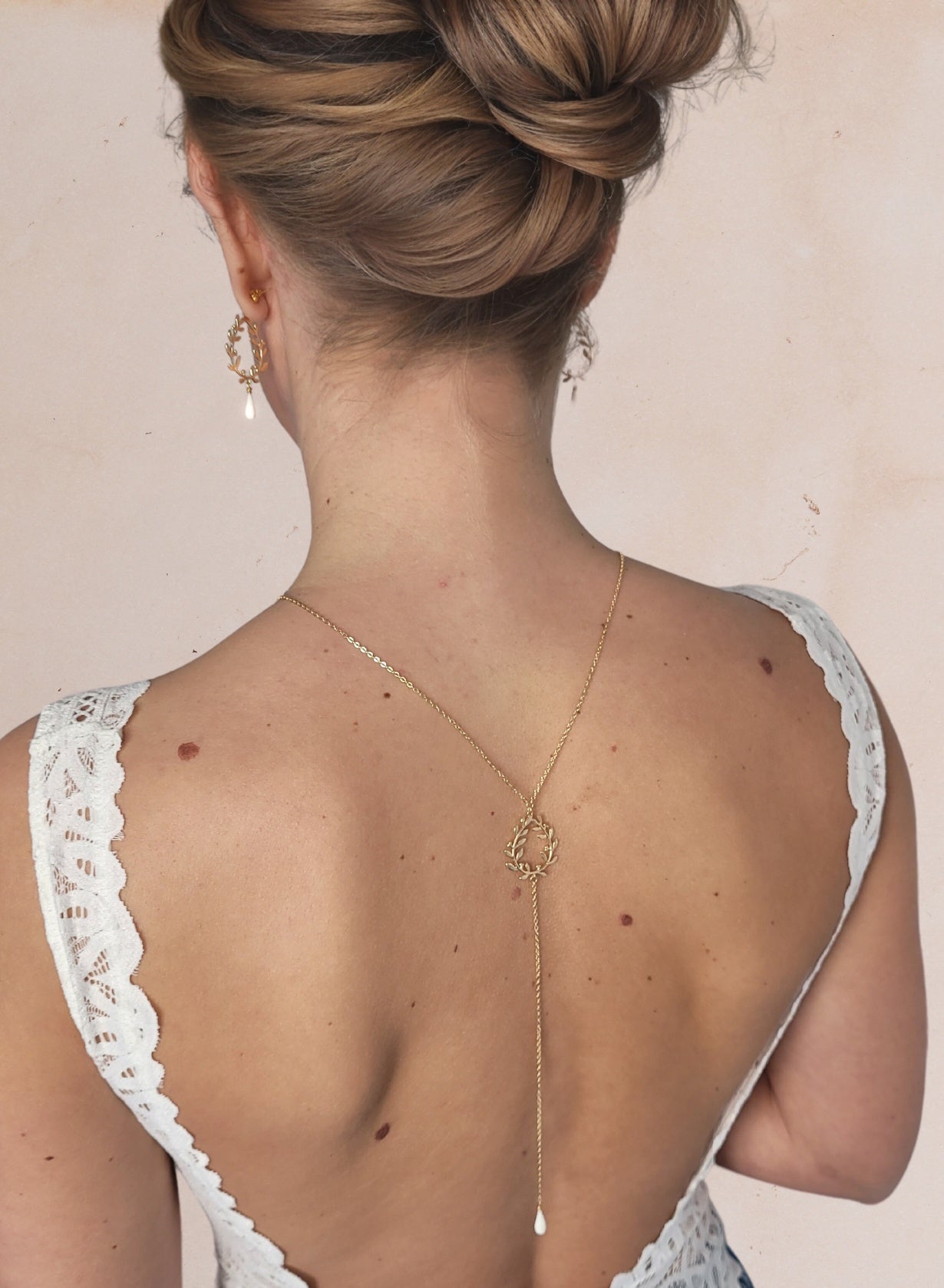 Collier de dos porcelaine DAPHNEE