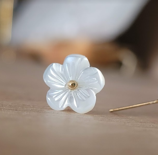 bijoux mariage fleur nacrée