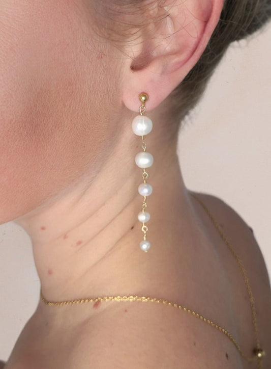 longues boucles d'oreilles perles mariée