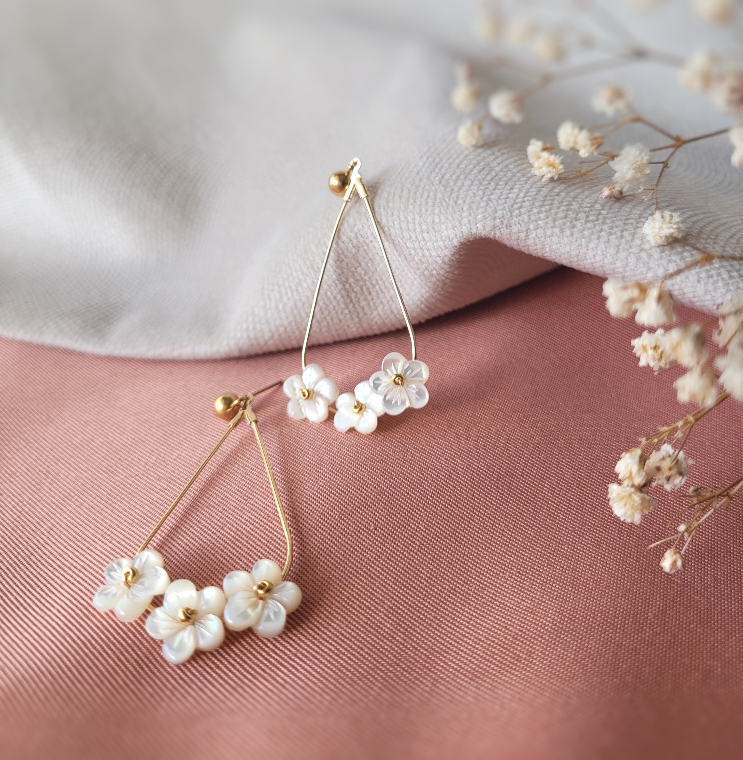 Boucles D'oreilles Pendantes Fleur Dorée - Style Bohème Chic, Perles Longues, Idéales Mariage, Cadeau Femme