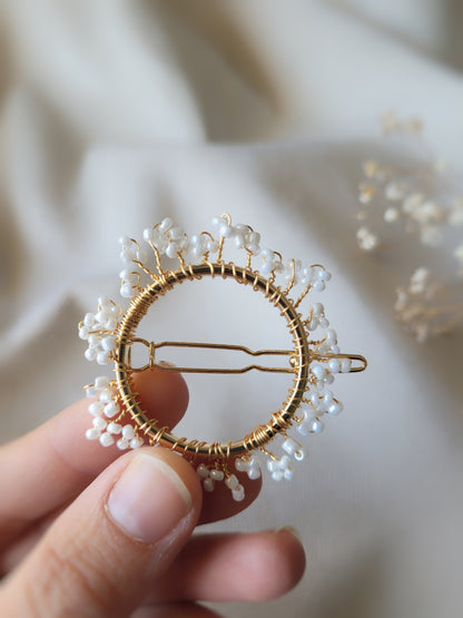 Barrette cercle doré et perles nacrées - GYPSOPHILE