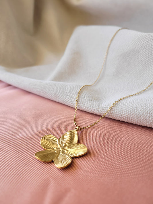 collier grand pendentif fleur doré