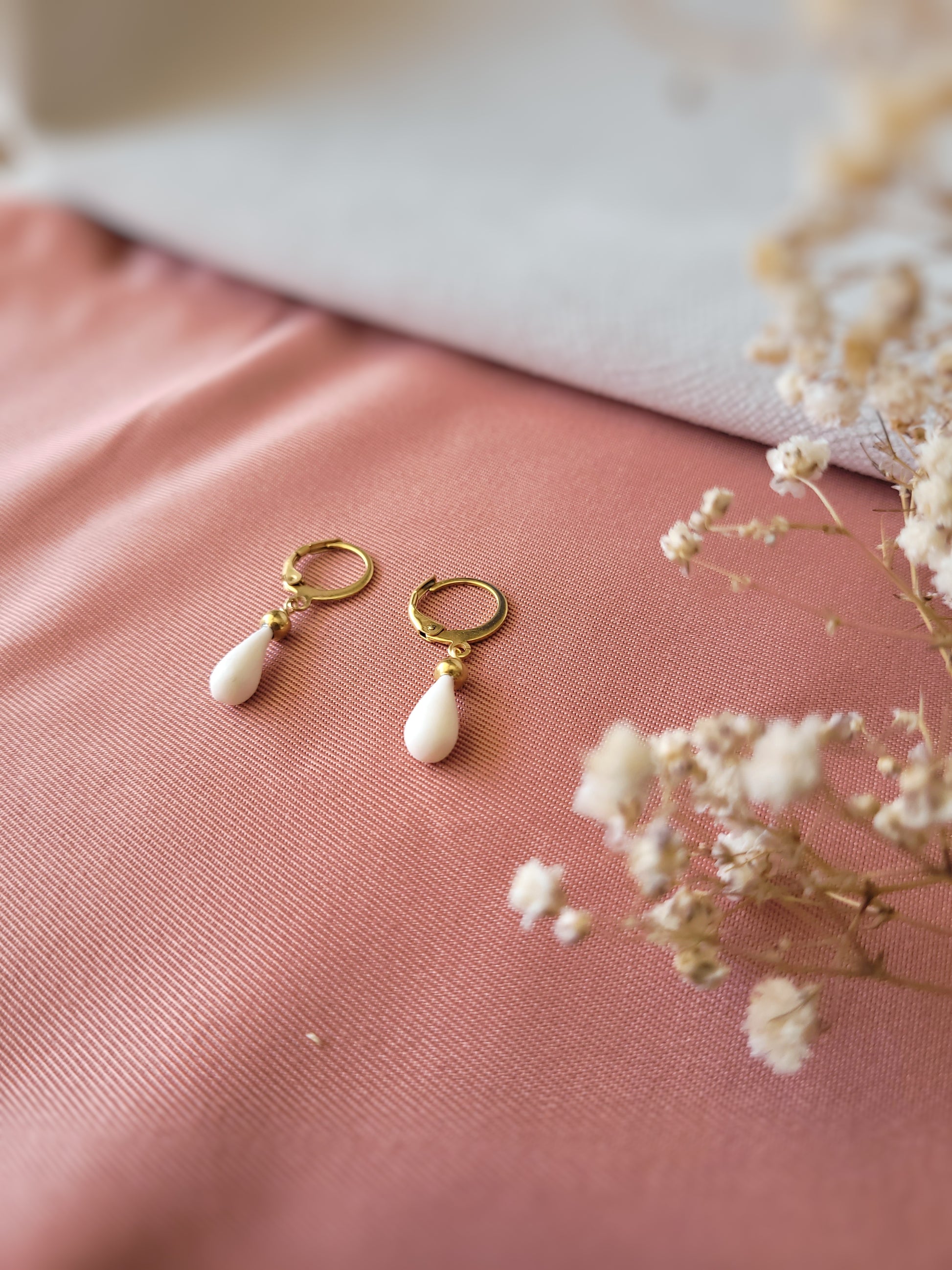 boucles d'oreilles goutte en porcelaine