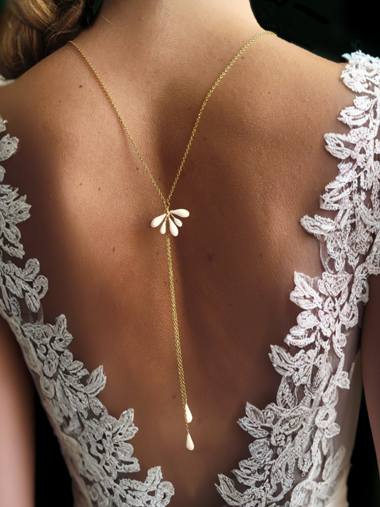 collier de dos mariage porcelaine