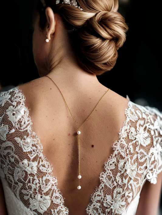 collier de dos mariée perles d'eau douce