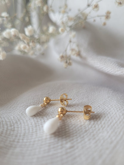 Petites boucles d'oreilles mariage porcelaine - Anita