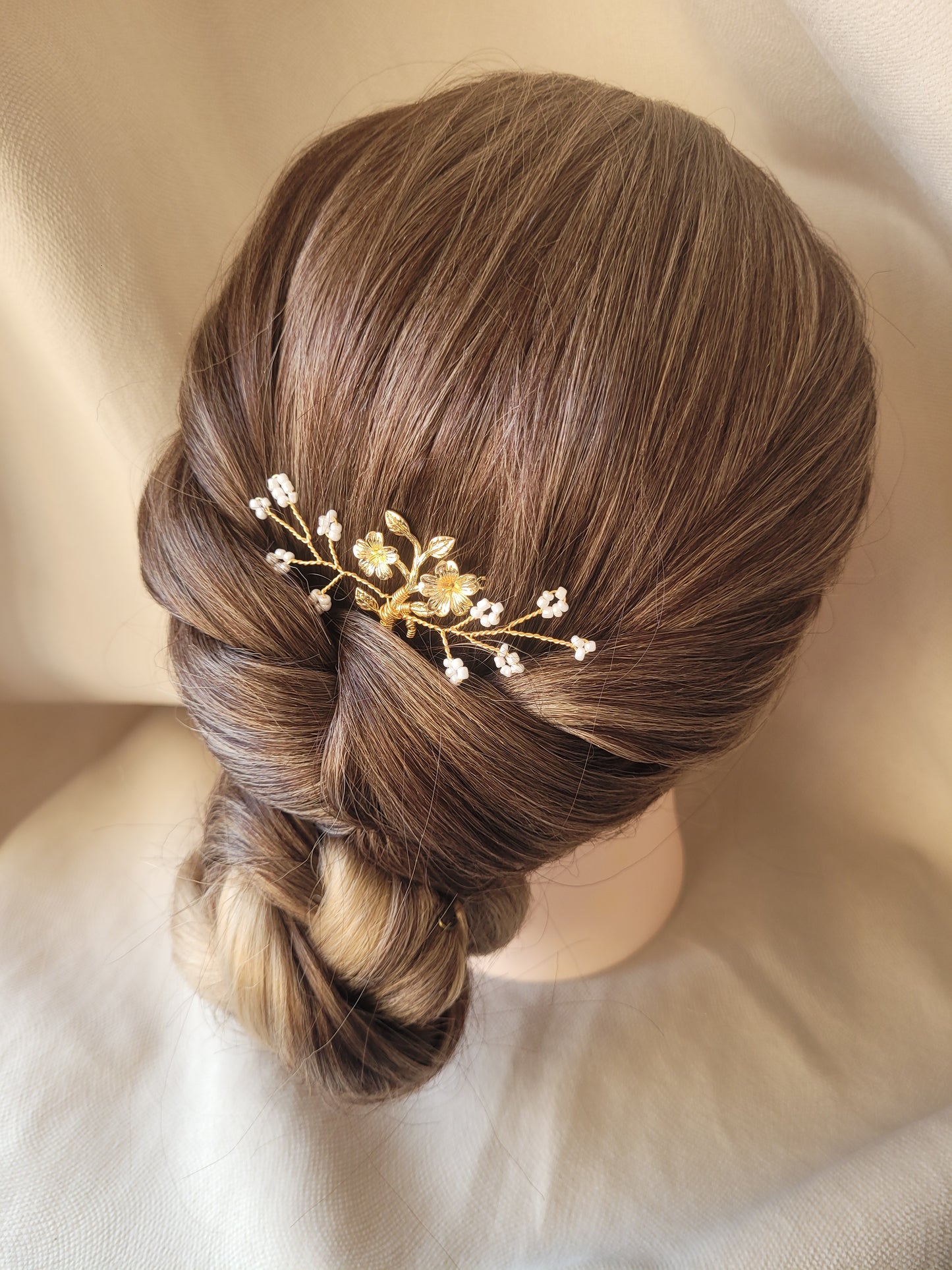 Pic à cheveux perles et fleurs dorées - Capucine