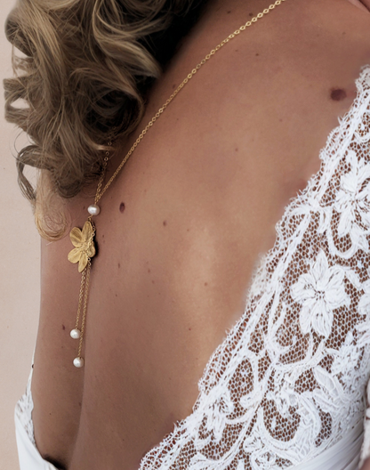 collier de dos grande fleur doré mariage