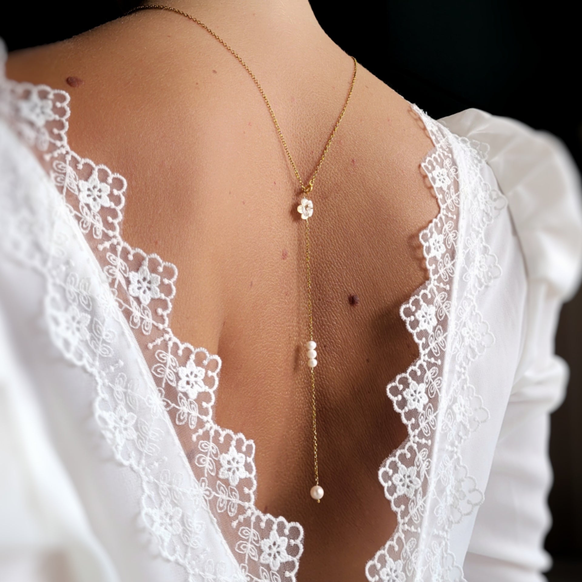 collier de dos mariage