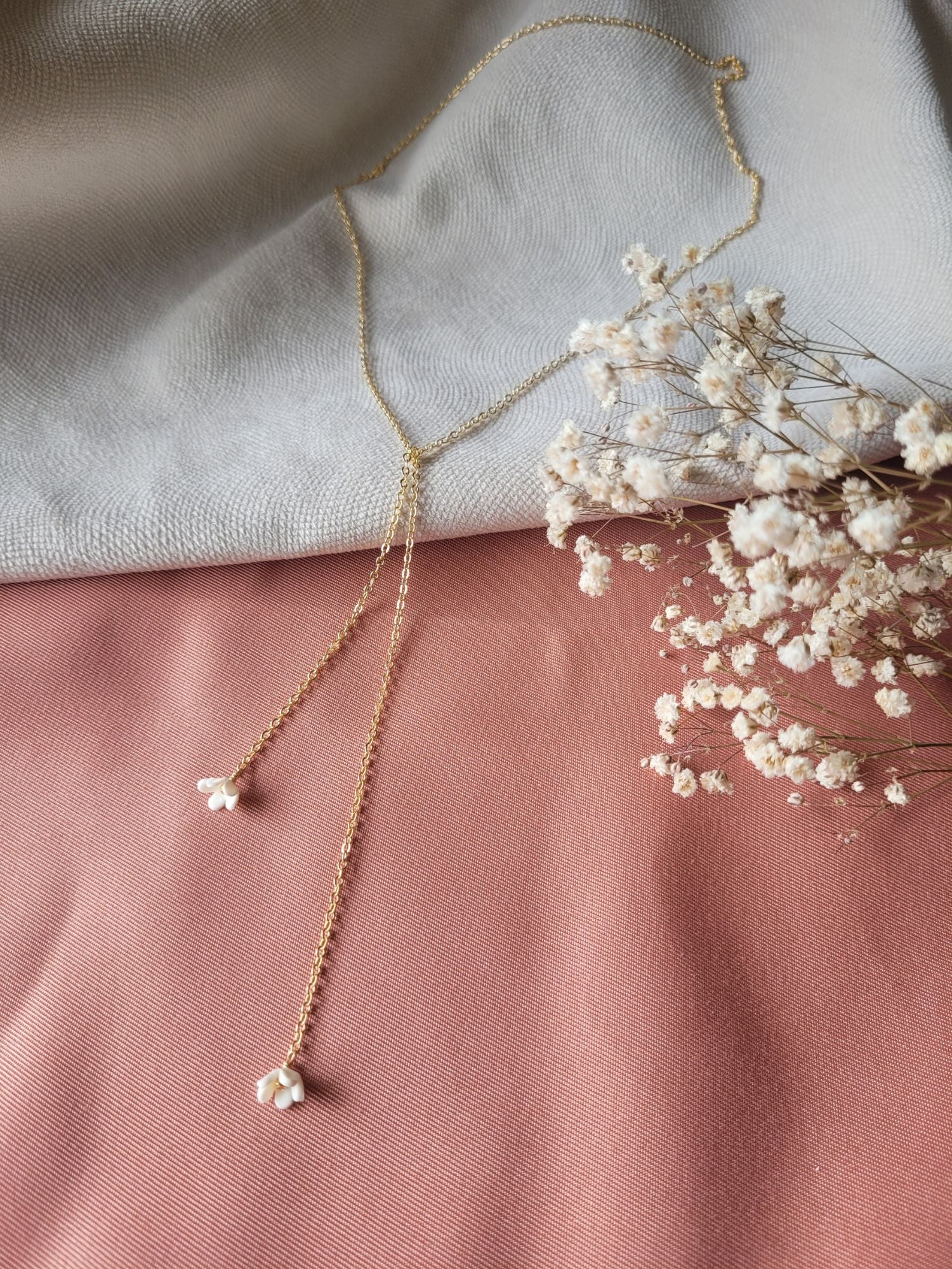 collier lasso cravate cérémonie civile