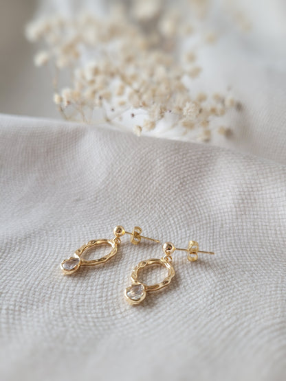 petites boucles d'oreilles pendantes avec zircon fêtes de fin d'année